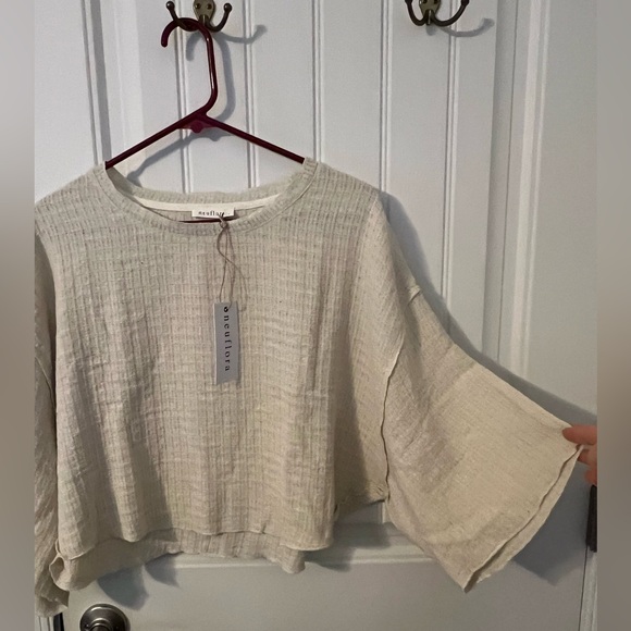 Neuflora Elbridge Cream Top Large - Picture 5 of 7